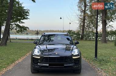 Внедорожник / Кроссовер Porsche Macan 2016 в 