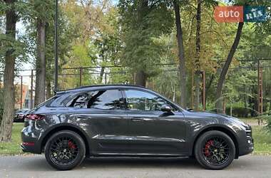 Внедорожник / Кроссовер Porsche Macan 2016 в 