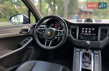 Внедорожник / Кроссовер Porsche Macan 2016 в 