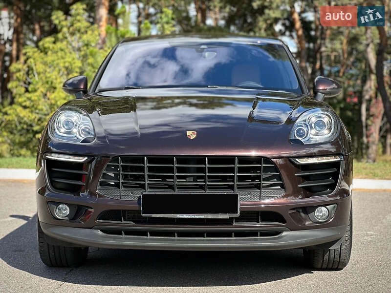 Внедорожник / Кроссовер Porsche Macan 2017 в Киеве