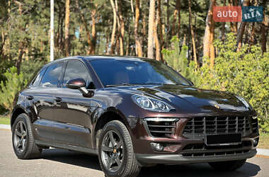 Внедорожник / Кроссовер Porsche Macan 2017 в 