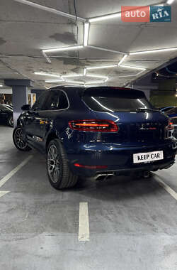 Внедорожник / Кроссовер Porsche Macan 2015 в 
