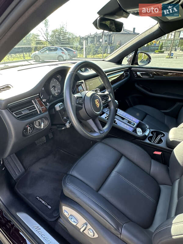 Внедорожник / Кроссовер Porsche Macan 2023 в Ужгороде