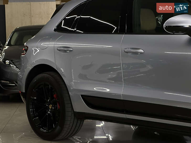 Внедорожник / Кроссовер Porsche Macan 2016 в Николаеве