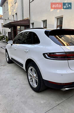 Внедорожник / Кроссовер Porsche Macan 2019 в 