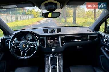 Внедорожник / Кроссовер Porsche Macan 2014 в 