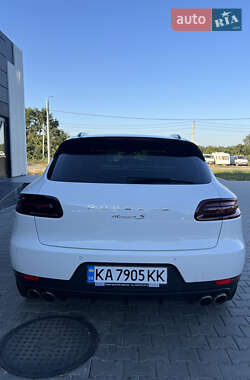 Внедорожник / Кроссовер Porsche Macan 2015 в 