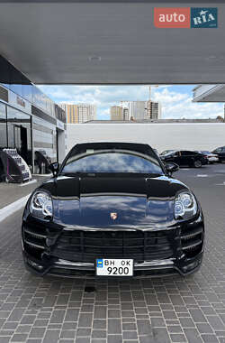 Внедорожник / Кроссовер Porsche Macan 2017 в 
