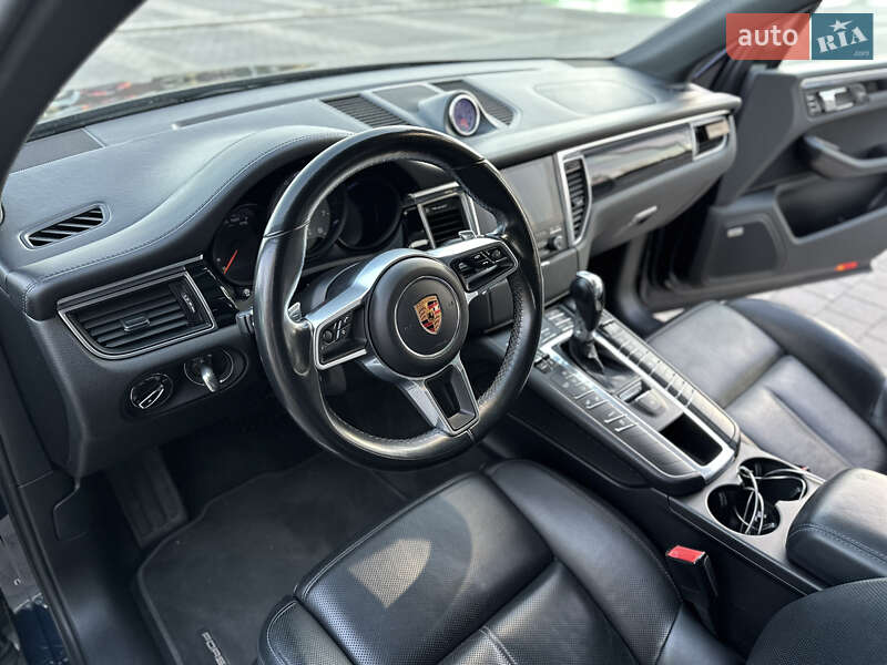 Внедорожник / Кроссовер Porsche Macan 2016 в Днепре