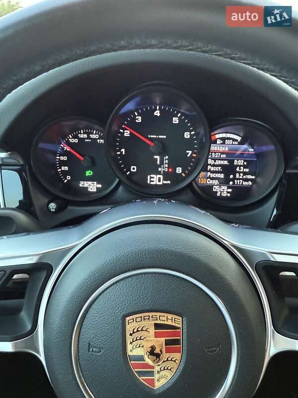 Позашляховик / Кросовер Porsche Macan 2018 в Пирятині