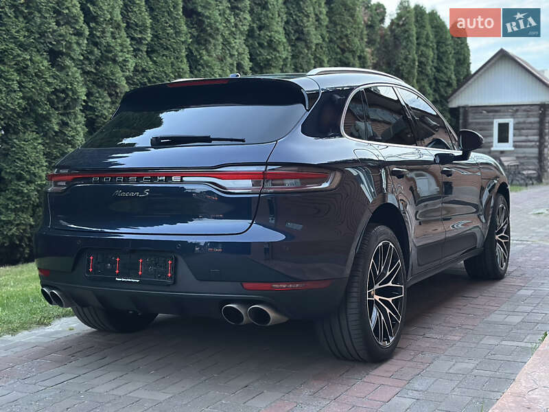 Внедорожник / Кроссовер Porsche Macan 2021 в Киеве