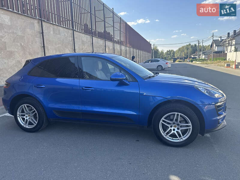 Внедорожник / Кроссовер Porsche Macan 2016 в Киеве