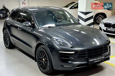 Внедорожник / Кроссовер Porsche Macan 2016 в 