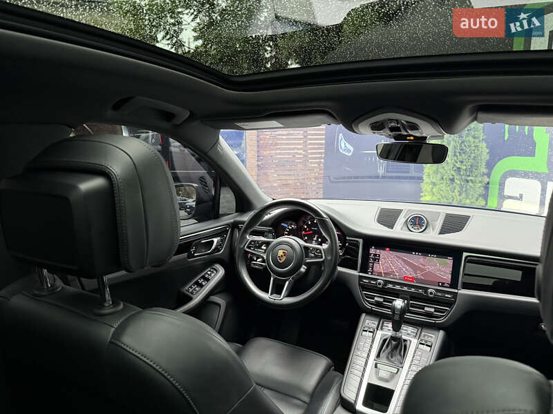 Внедорожник / Кроссовер Porsche Macan 2020 в Киеве