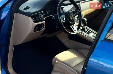 Внедорожник / Кроссовер Porsche Macan 2020 в 