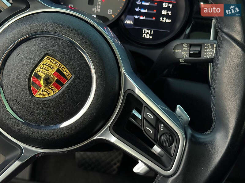 Внедорожник / Кроссовер Porsche Macan 2017 в Харькове