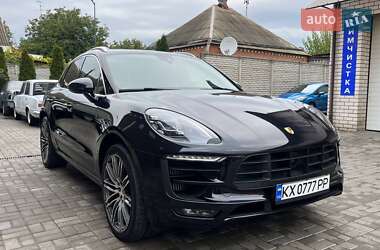 Внедорожник / Кроссовер Porsche Macan 2017 в 