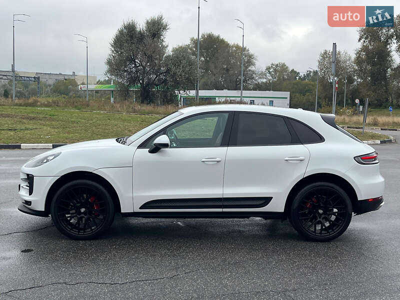 Внедорожник / Кроссовер Porsche Macan 2020 в Киеве