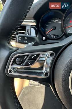Внедорожник / Кроссовер Porsche Macan 2020 в 