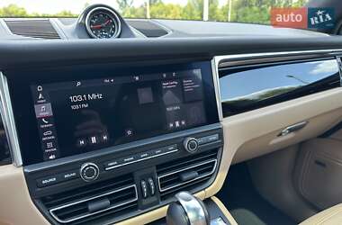 Внедорожник / Кроссовер Porsche Macan 2020 в 