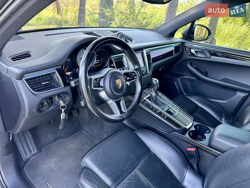 Внедорожник / Кроссовер Porsche Macan 2014 в Киеве