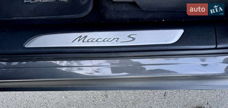 Внедорожник / Кроссовер Porsche Macan 2014 в Киеве