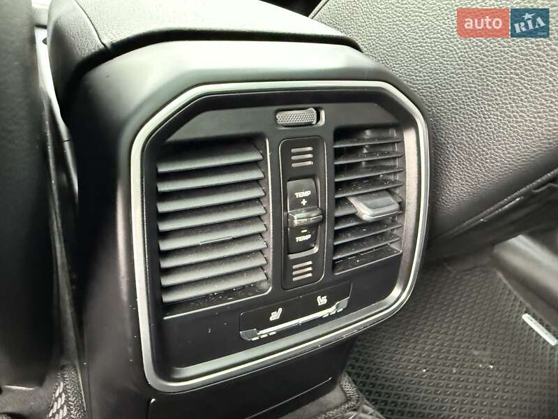 Внедорожник / Кроссовер Porsche Macan 2015 в Виннице фото 35 Внедорожник / Кроссовер Porsche Macan 2015 в Виннице