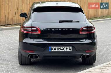Внедорожник / Кроссовер Porsche Macan 2015 в 