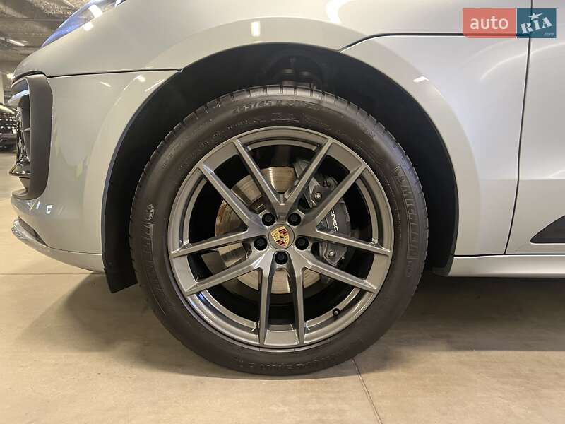 Внедорожник / Кроссовер Porsche Macan 2024 в Киеве