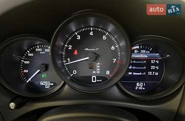 Внедорожник / Кроссовер Porsche Macan 2024 в 