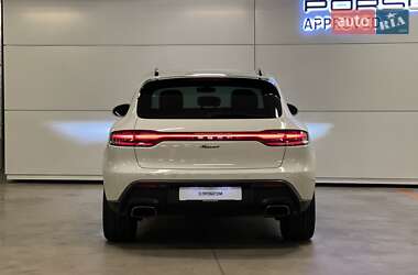Внедорожник / Кроссовер Porsche Macan 2024 в 