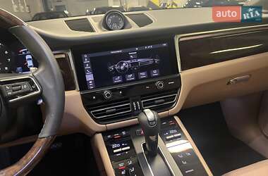 Внедорожник / Кроссовер Porsche Macan 2024 в 