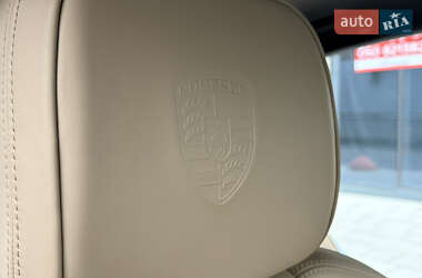 Внедорожник / Кроссовер Porsche Macan 2023 в 