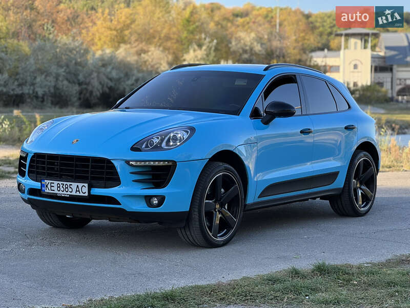 Внедорожник / Кроссовер Porsche Macan 2016 в 