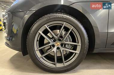 Внедорожник / Кроссовер Porsche Macan 2024 в 