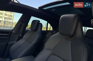 Внедорожник / Кроссовер Porsche Macan 2024 в 