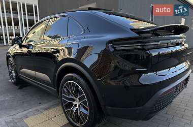 Внедорожник / Кроссовер Porsche Macan 2024 в 