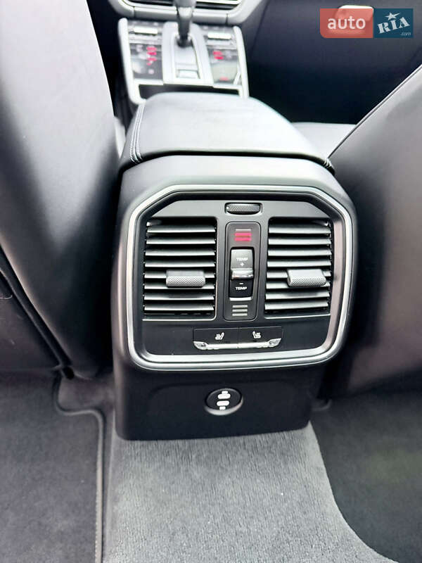 Позашляховик / Кросовер Porsche Macan 2022 в Києві фото 20 Позашляховик / Кросовер Porsche Macan 2022 в Києві