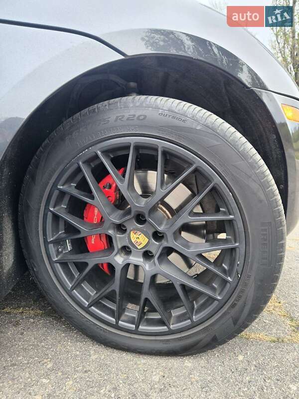 Позашляховик / Кросовер Porsche Macan 2016 в Кам'янському