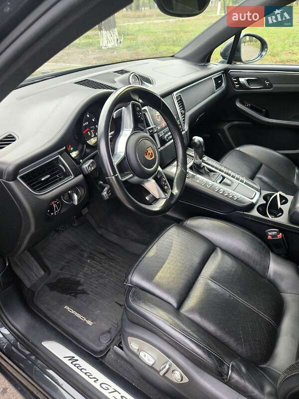 Позашляховик / Кросовер Porsche Macan 2016 в Кам'янському