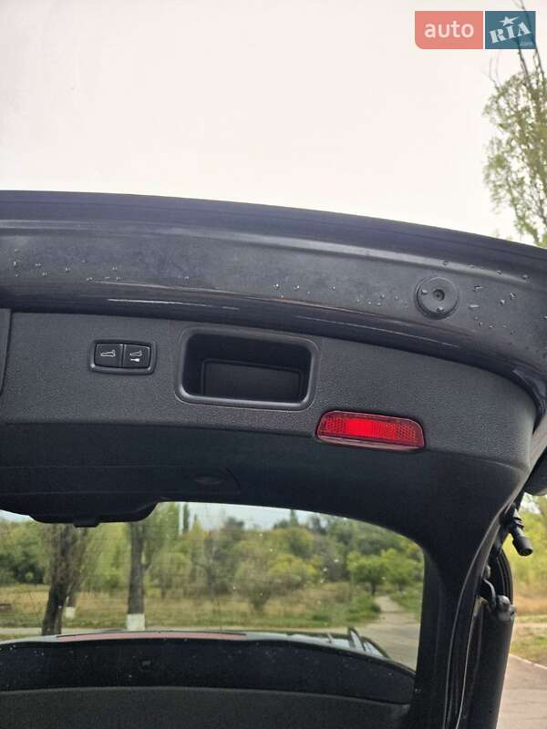 Позашляховик / Кросовер Porsche Macan 2016 в Кам'янському