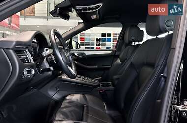Внедорожник / Кроссовер Porsche Macan 2021 в 