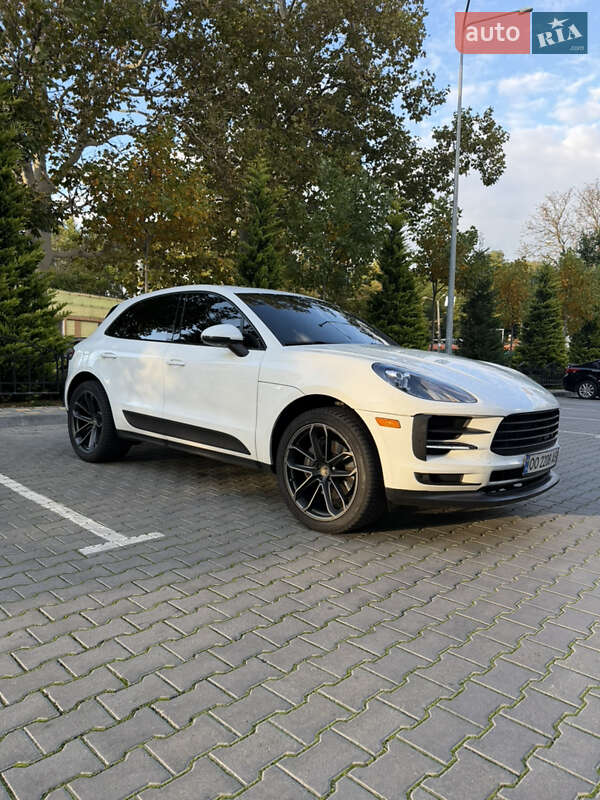 Внедорожник / Кроссовер Porsche Macan 2021 в 