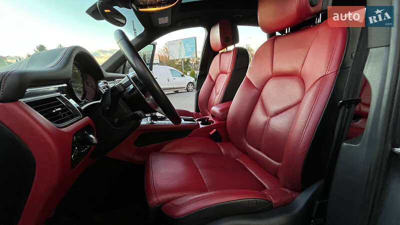 Внедорожник / Кроссовер Porsche Macan 2014 в Хмельницком