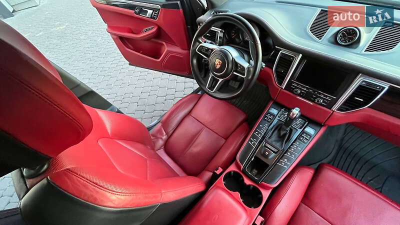 Внедорожник / Кроссовер Porsche Macan 2014 в Хмельницком