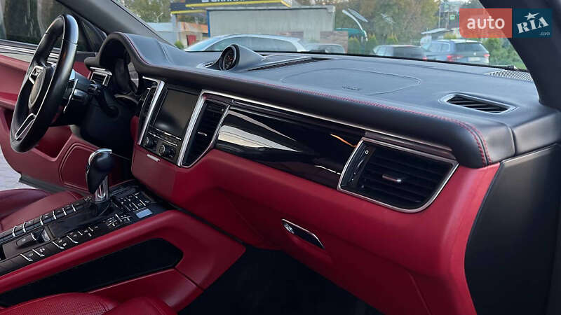 Внедорожник / Кроссовер Porsche Macan 2014 в Хмельницком