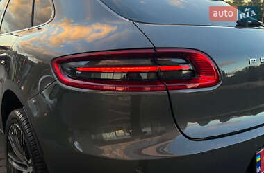 Внедорожник / Кроссовер Porsche Macan 2014 в 
