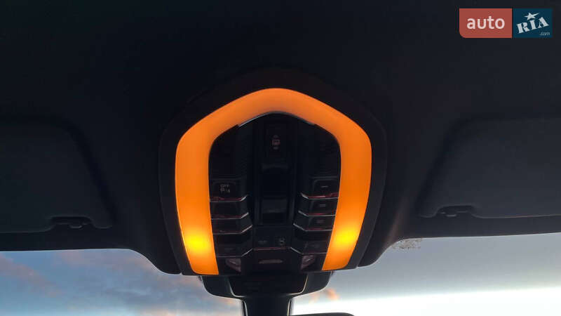 Внедорожник / Кроссовер Porsche Macan 2014 в Хмельницком