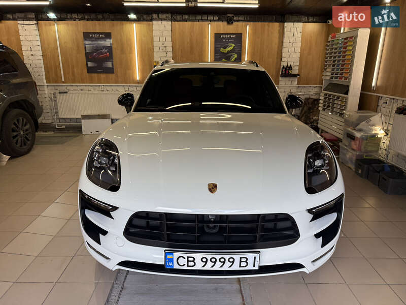 Внедорожник / Кроссовер Porsche Macan 2017 в Киеве