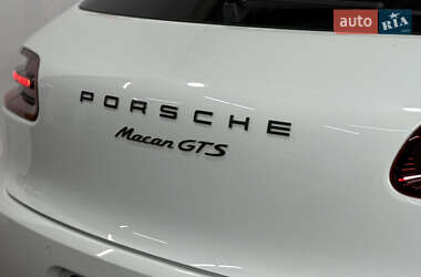 Внедорожник / Кроссовер Porsche Macan 2017 в 